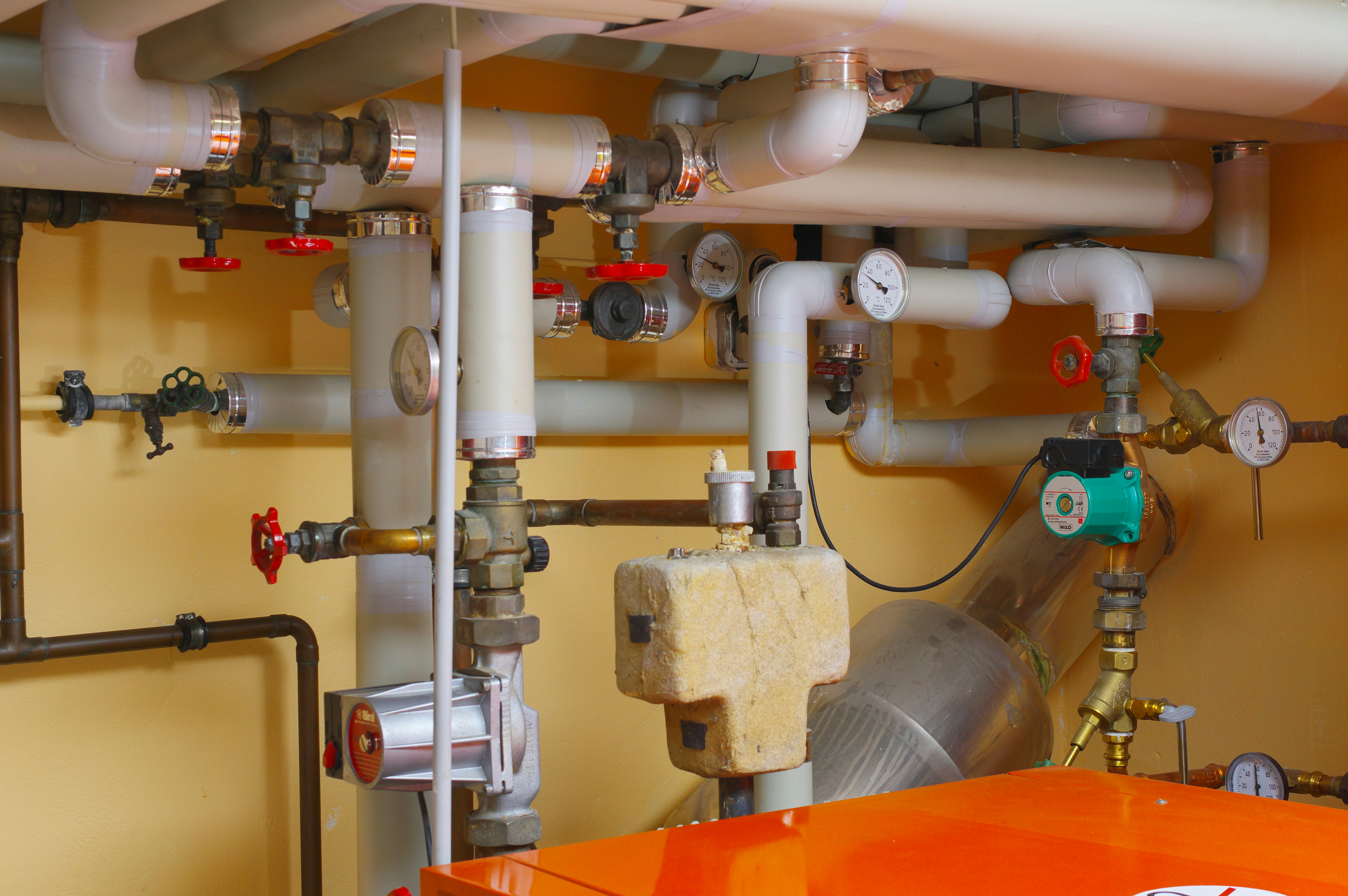Why Water Flow Matters in Air-to-Water Heat Pumps
